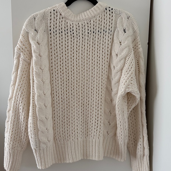Abercrombie & Fitch Textural Stitch Cable Crew Sweater - Picture 4 of 11